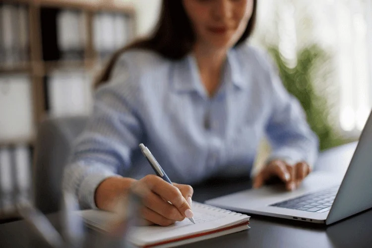 Visto de Estudante para a Itália: Processo, Documentos e Suporte Especializado