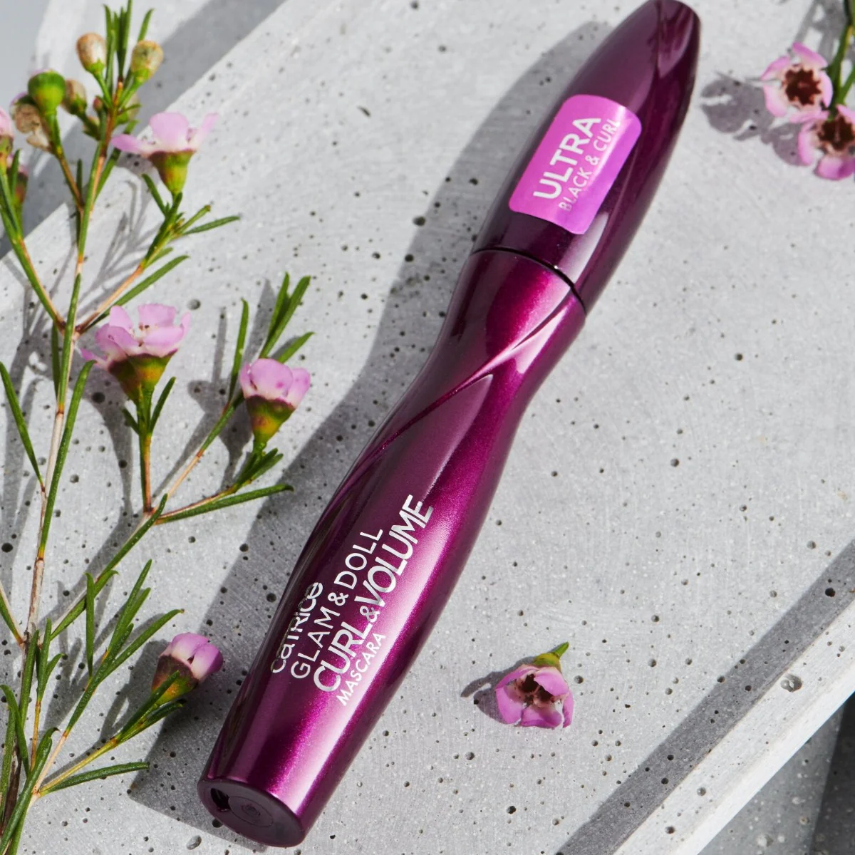 Máscara Glam & Doll Endless Lash da Catrice: Cílios de Boneca Instantâneos