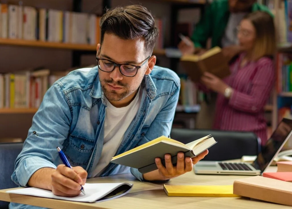 Como se organizar e viver sozinho em Milão como estudante
